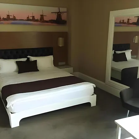 Hotel Free Parking 3*