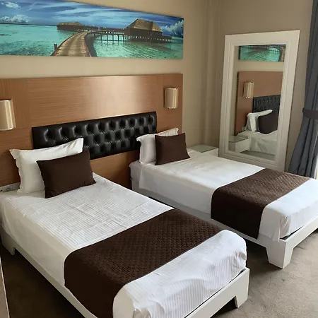 Hotel Free Parking